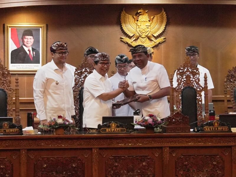 Rapat Paripurna (1)